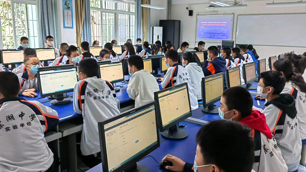 1680706716291499.jpg 棠湖中学实验学校11221358.jpg